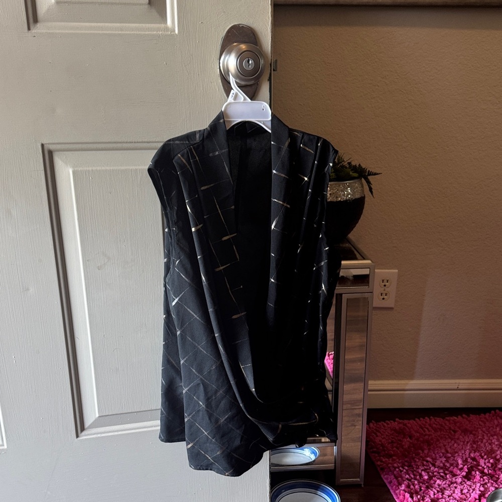 Black Sleeveless Blouse with Geometric Pattern